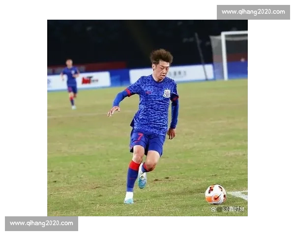 申花双将百场里程碑！汪海健徐皓阳赛前获荣誉加冕